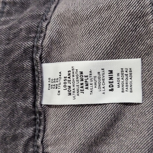 H&M New  Plus Loose Mom Jeans - Picture 9 of 9